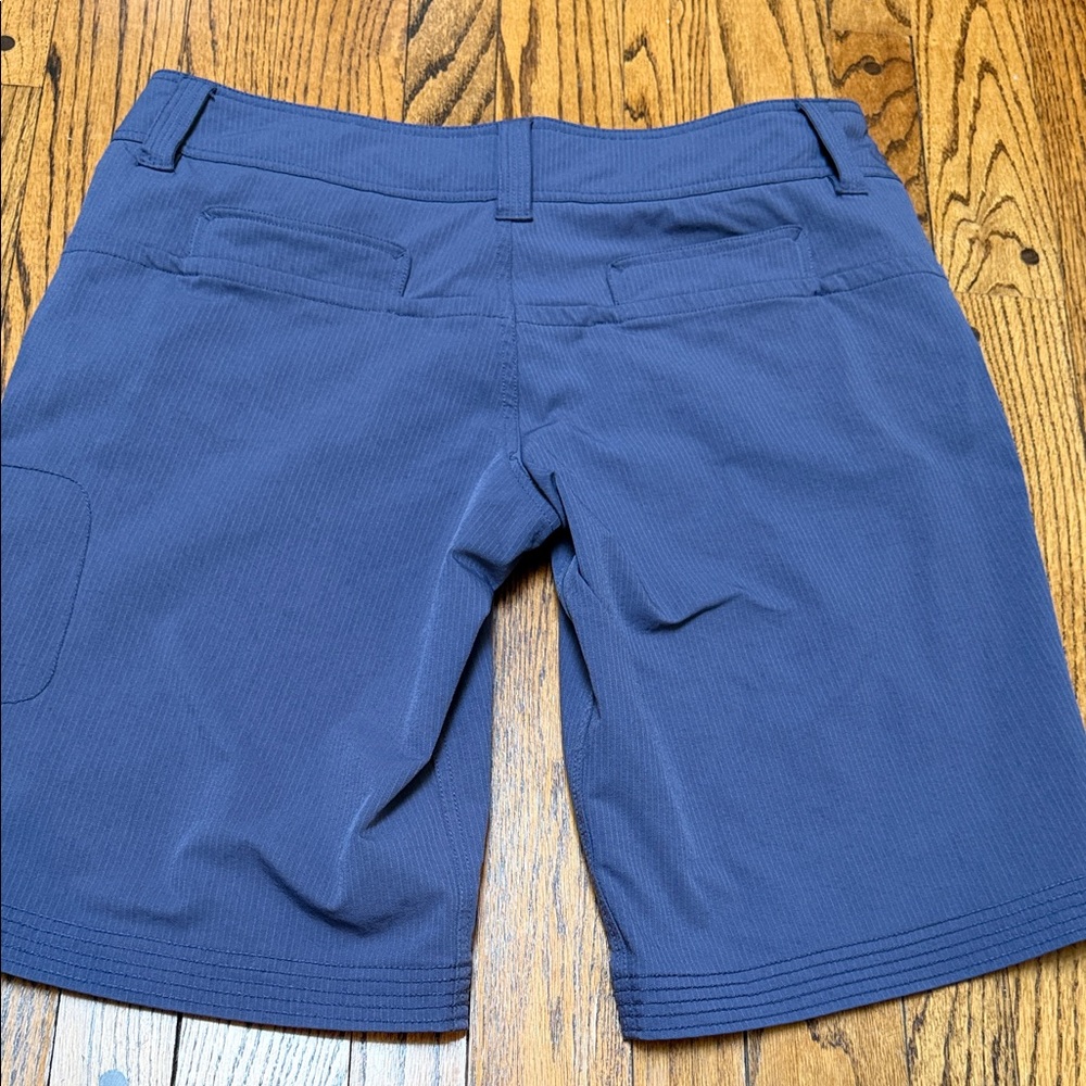 Lululemon sz 12 Longer Shorts Hiking Golfing Bermuda Walking purple and mint - Picture 7 of 12